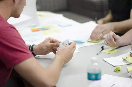 La impresión de sobres para startups sobres branding